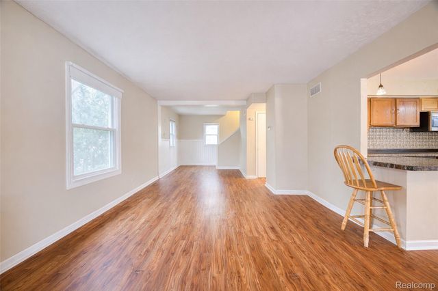 11388 Sunset Boulevard, Putnam Township, MI 48169