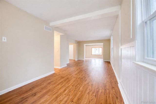 11388 Sunset Boulevard, Putnam Township, MI 48169