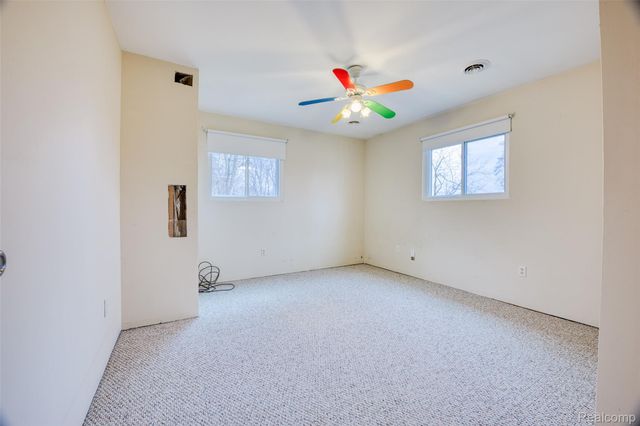 11388 Sunset Boulevard, Putnam Township, MI 48169