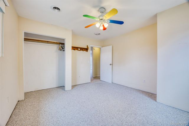 11388 Sunset Boulevard, Putnam Township, MI 48169