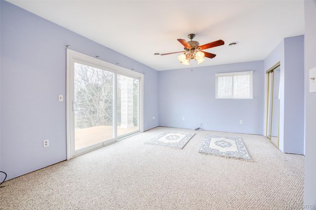 11388 Sunset Boulevard, Putnam Township, MI 48169