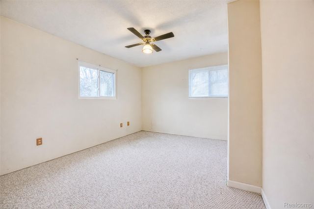 11388 Sunset Boulevard, Putnam Township, MI 48169