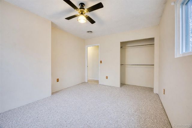 11388 Sunset Boulevard, Putnam Township, MI 48169