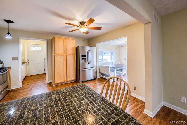 11388 Sunset Boulevard, Putnam Township, MI 48169