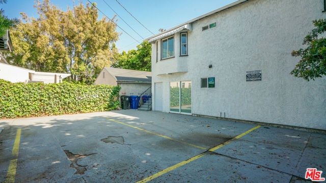 6112 Saturn Street, Los Angeles, CA 90035