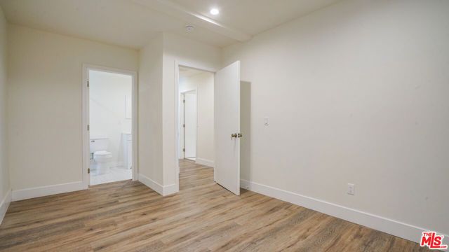 6112 Saturn Street, Los Angeles, CA 90035