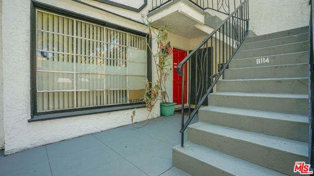 6112 Saturn Street, Los Angeles, CA 90035