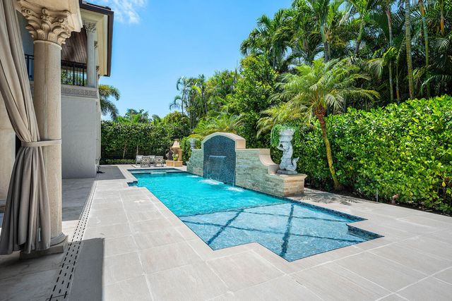 2225 W Silver Palm Road, Boca Raton, FL 33432
