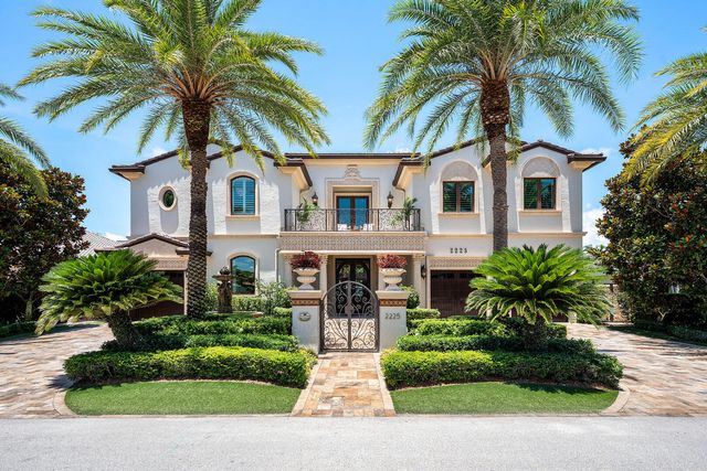 2225 W Silver Palm Road, Boca Raton, FL 33432