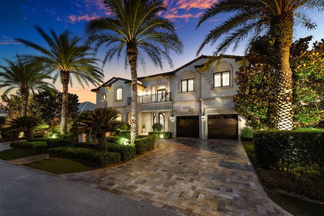 2225 W Silver Palm Road, Boca Raton, FL 33432