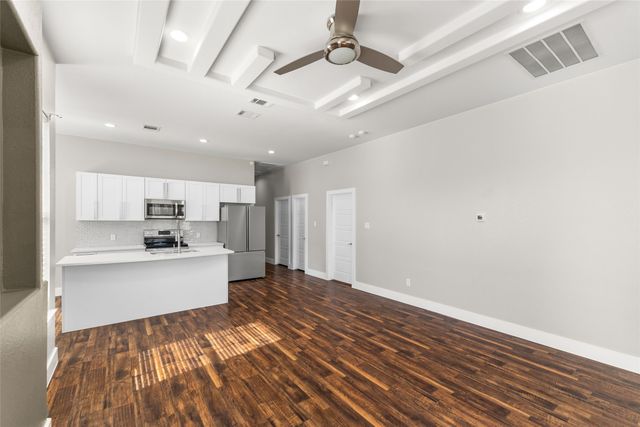 3877 Sam Circle, Dallas, TX 75233