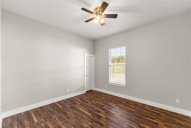 3877 Sam Circle, Dallas, TX 75233