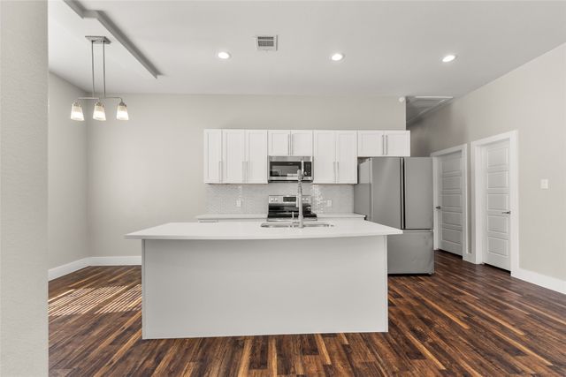 3877 Sam Circle, Dallas, TX 75233