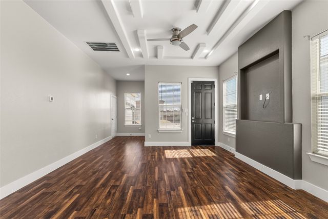 3877 Sam Circle, Dallas, TX 75233