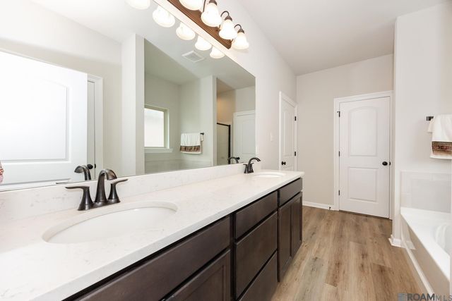 59810 Clifts Cove Dr, Plaquemine, LA 70764