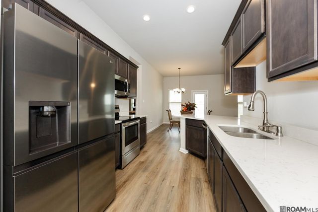 59810 Clifts Cove Dr, Plaquemine, LA 70764