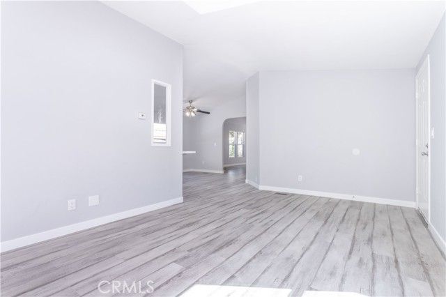 24303 Woolsey Canyon 97, Canoga Park (los Angeles), CA 91304