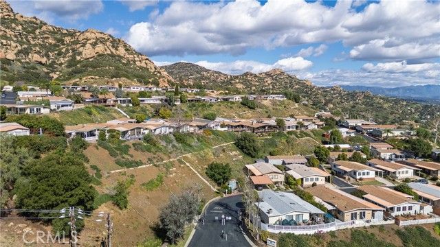 24303 Woolsey Canyon 97, Canoga Park (los Angeles), CA 91304