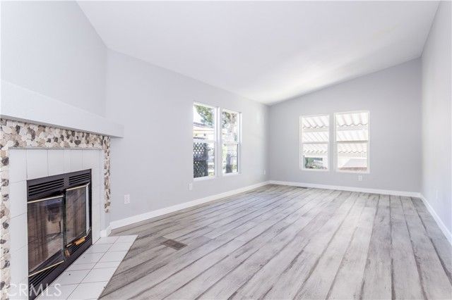 24303 Woolsey Canyon 97, Canoga Park (los Angeles), CA 91304