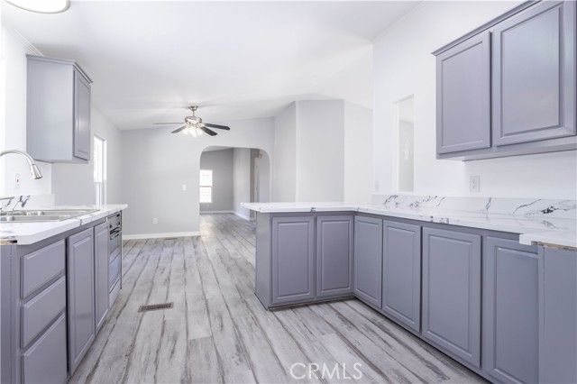 24303 Woolsey Canyon 97, Canoga Park (los Angeles), CA 91304