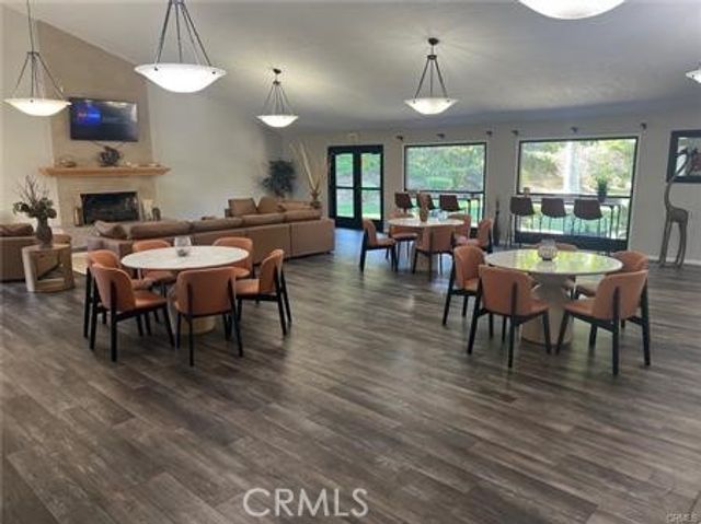 24303 Woolsey Canyon 97, Canoga Park (los Angeles), CA 91304