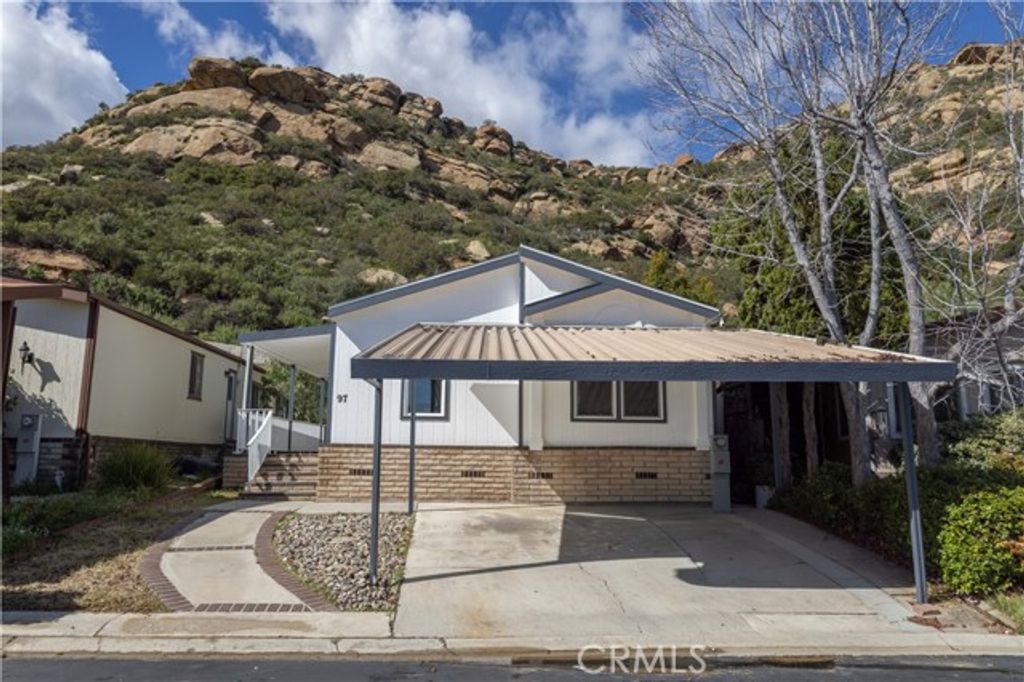 24303 Woolsey Canyon 97, Canoga Park (los Angeles), CA 91304