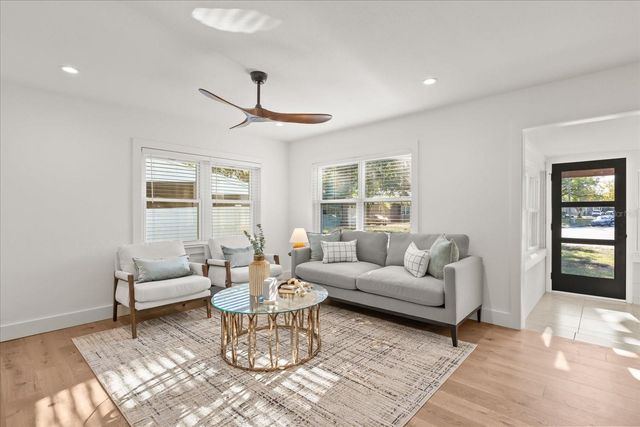 426 SUNRISE COURT, Orlando, FL 32803