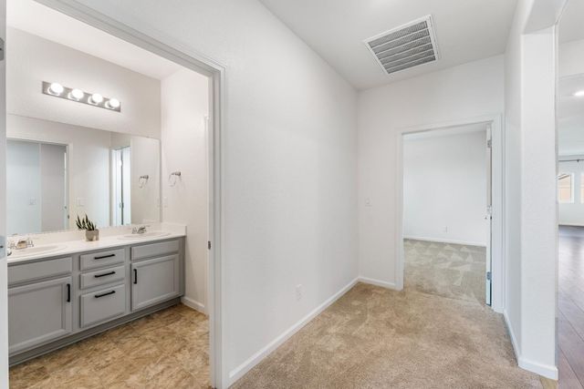 1585 Tannehill Dr, Manteca, CA 95337