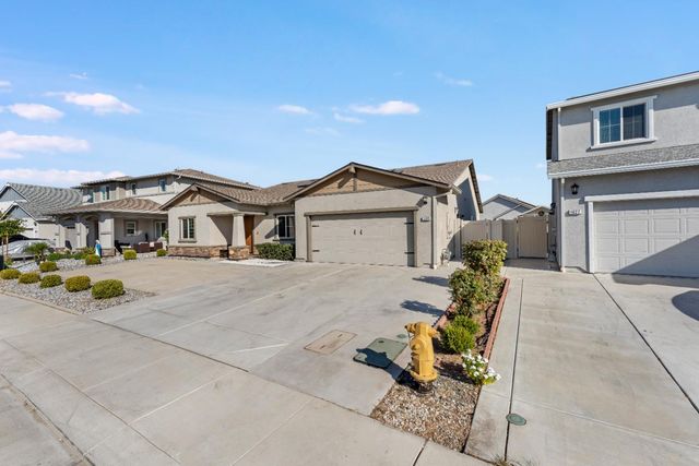 1585 Tannehill Dr, Manteca, CA 95337