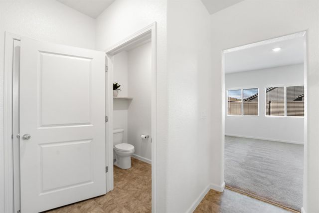 1585 Tannehill Dr, Manteca, CA 95337