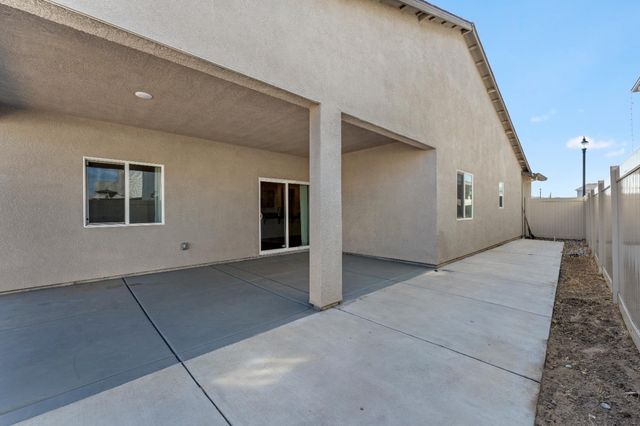 1585 Tannehill Dr, Manteca, CA 95337