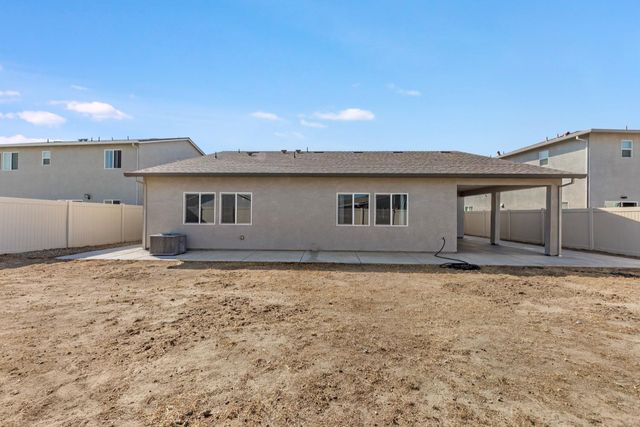 1585 Tannehill Dr, Manteca, CA 95337