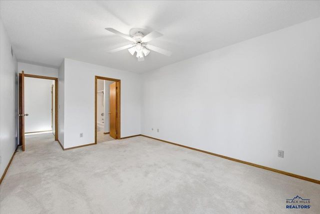 1440 LOOKOUT VALLEY CT, Spearfish, SD 57783