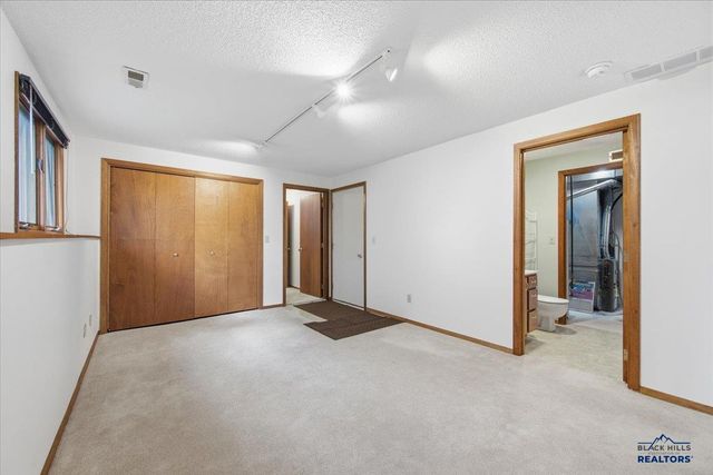 1440 LOOKOUT VALLEY CT, Spearfish, SD 57783