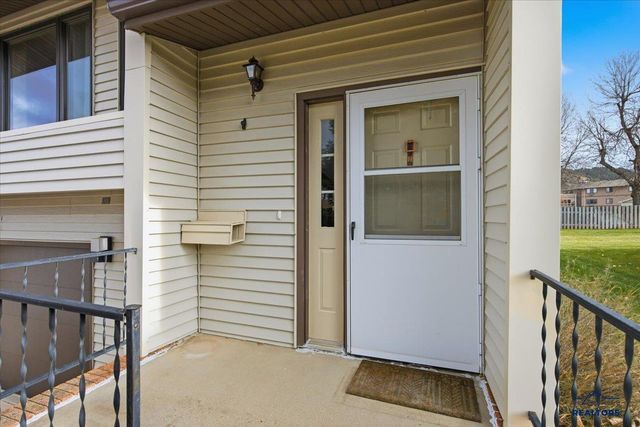 1440 LOOKOUT VALLEY CT, Spearfish, SD 57783