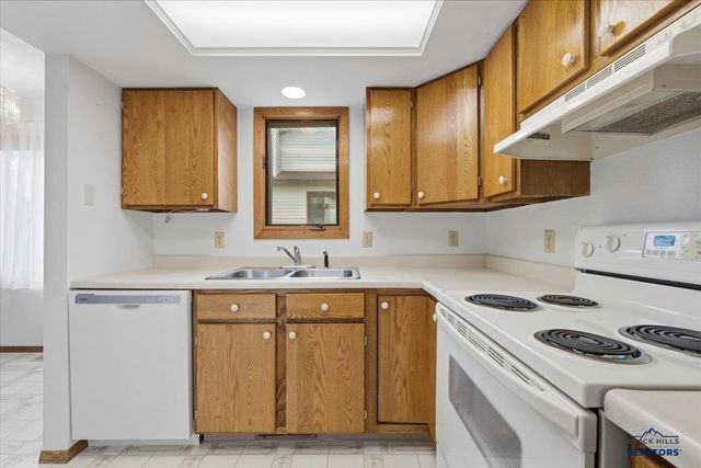 1440 LOOKOUT VALLEY CT, Spearfish, SD 57783