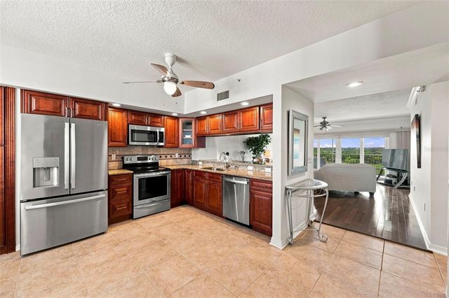 1200 COUNTRY CLUB DRIVE 5505, Largo, FL 33771