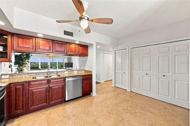 1200 COUNTRY CLUB DRIVE 5505, Largo, FL 33771
