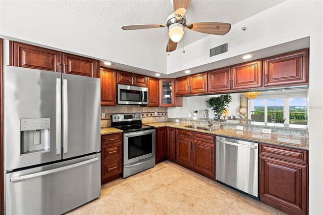 1200 COUNTRY CLUB DRIVE 5505, Largo, FL 33771