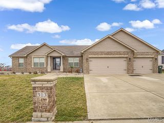 313 Quentin Court, Waterloo, IL 62298