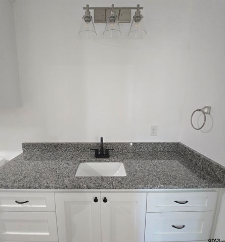 258 Ella Ln., Bullard, TX 75757