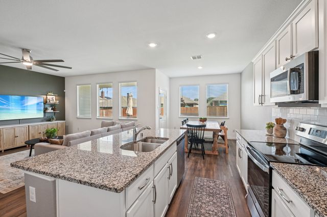 11600 Silver Queen Drive, Aubrey, TX 76227