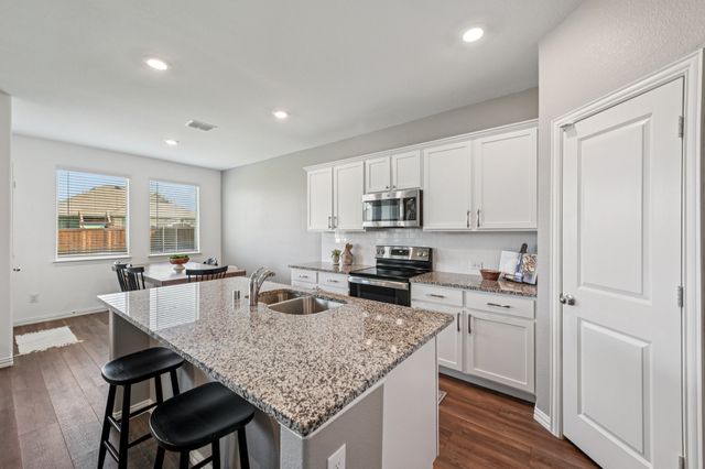 11600 Silver Queen Drive, Aubrey, TX 76227
