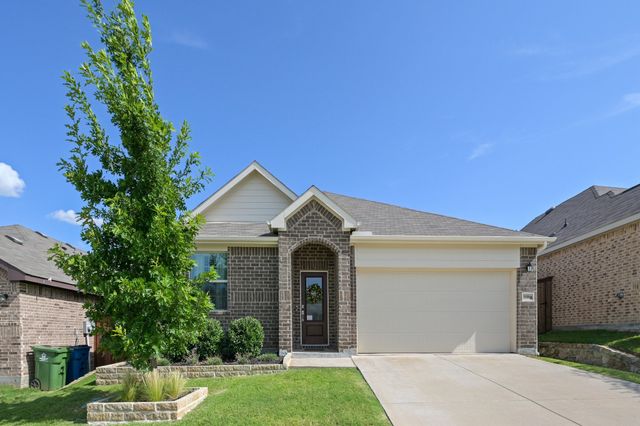 11600 Silver Queen Drive, Aubrey, TX 76227