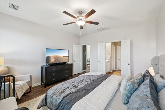 11600 Silver Queen Drive, Aubrey, TX 76227