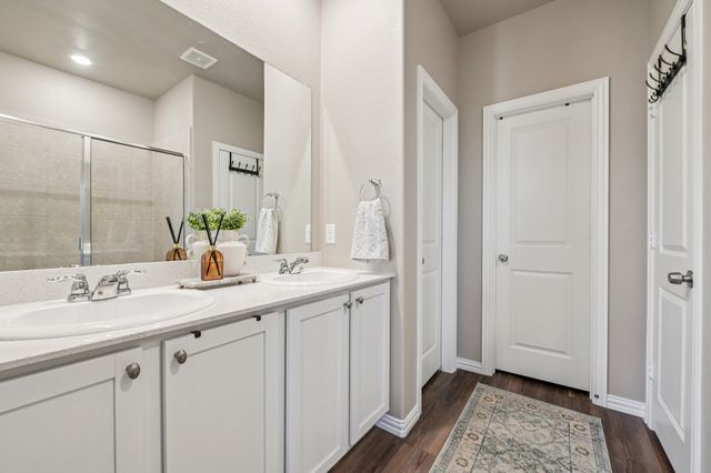 11600 Silver Queen Drive, Aubrey, TX 76227