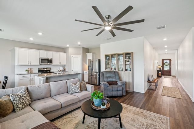 11600 Silver Queen Drive, Aubrey, TX 76227