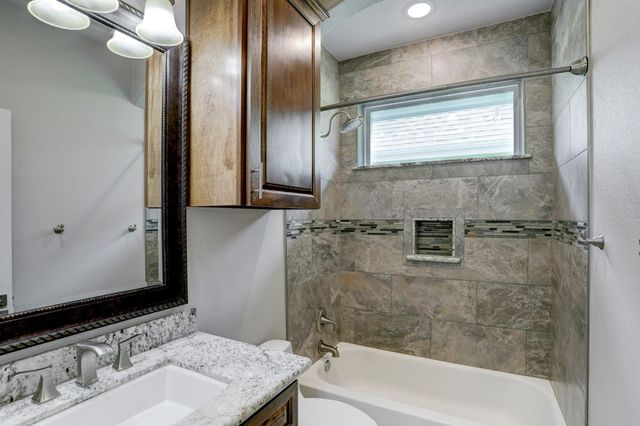 50 W 8th Street A-D, Kemah, TX 77565