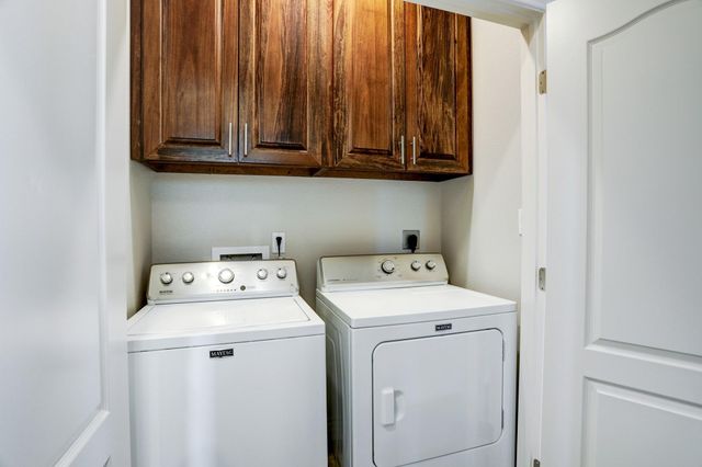 50 W 8th Street A-D, Kemah, TX 77565