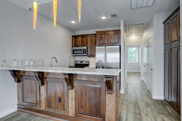 50 W 8th Street A-D, Kemah, TX 77565